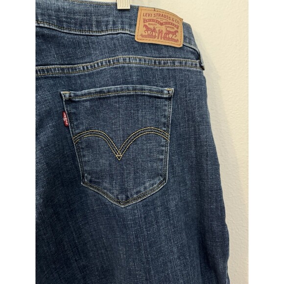 Levi's Classic Straight Jeans SZ 18W Medium Wash Plus Women - Picture 4 of 9